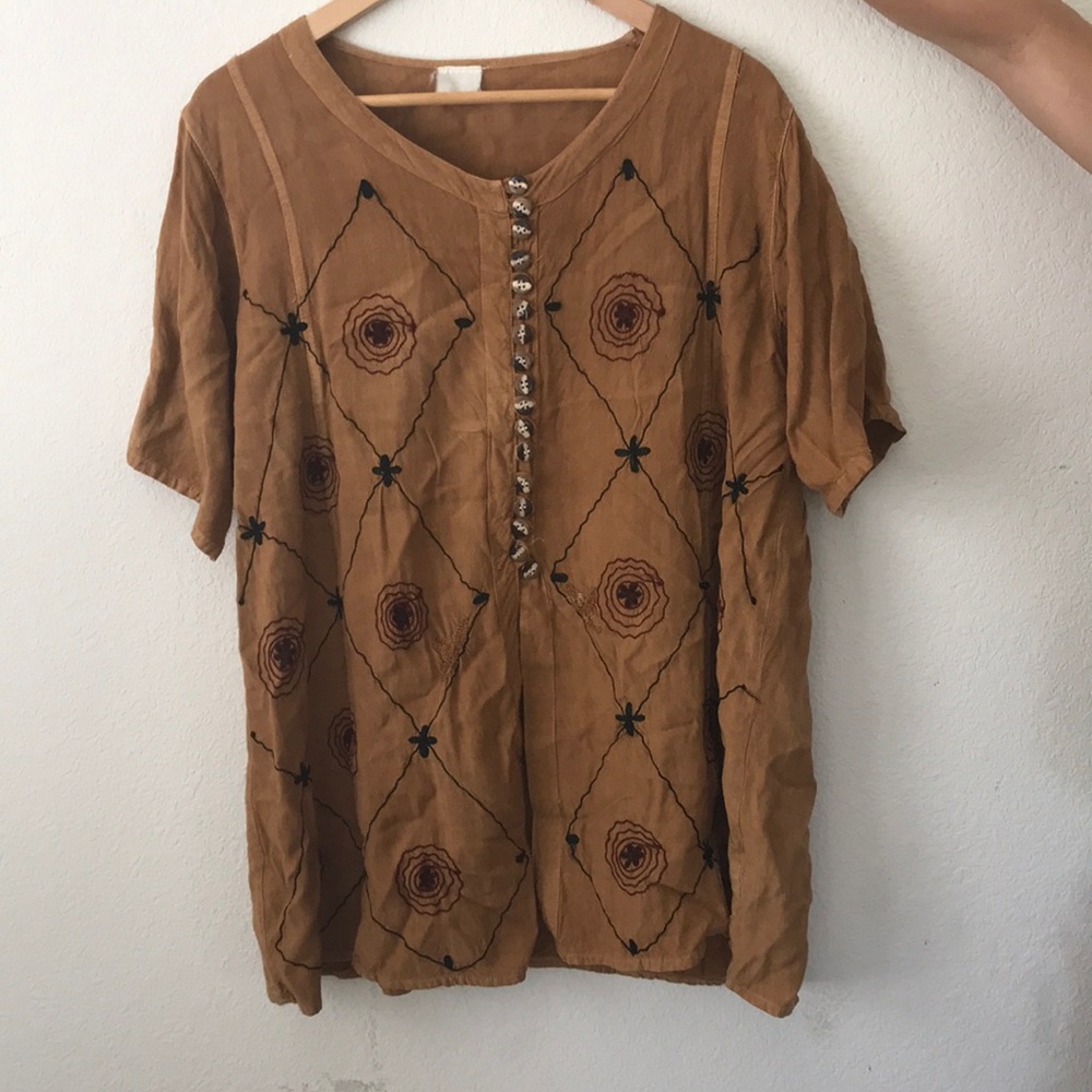 Vintage dress like shirt in great condition
